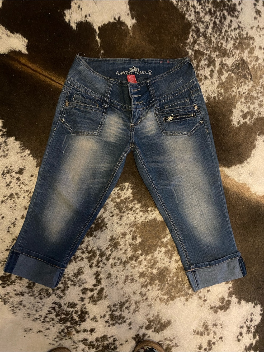 Almost Famous Blue Washed Cropped Ankle Jeans